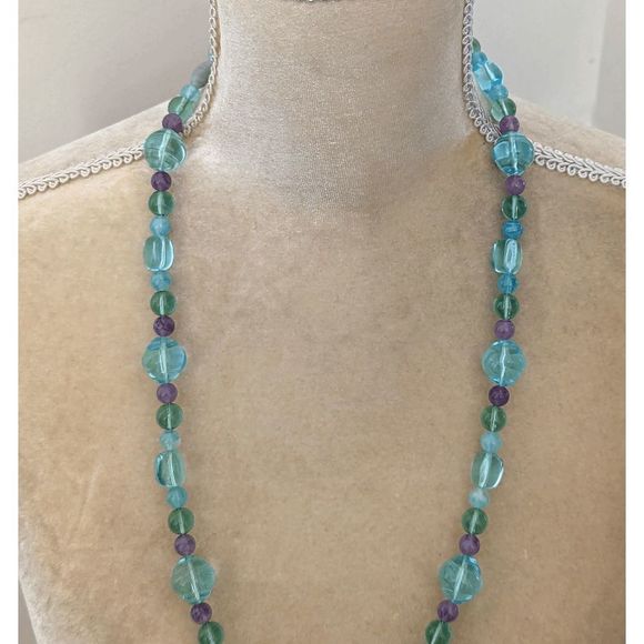 Beachy tones of seaglass teal lavender resin beaded necklace 28" - Picture 4 of 4